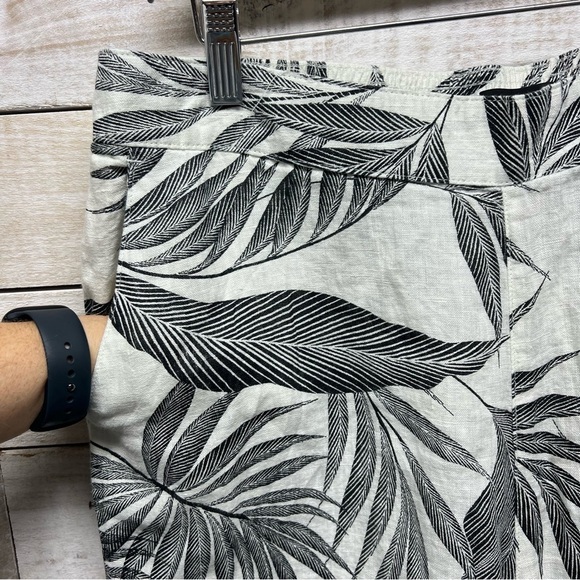 Tahari Linen Pants Womens Large Pull On Wide Leg White Black Tropical Leaves New - Picture 4 of 11